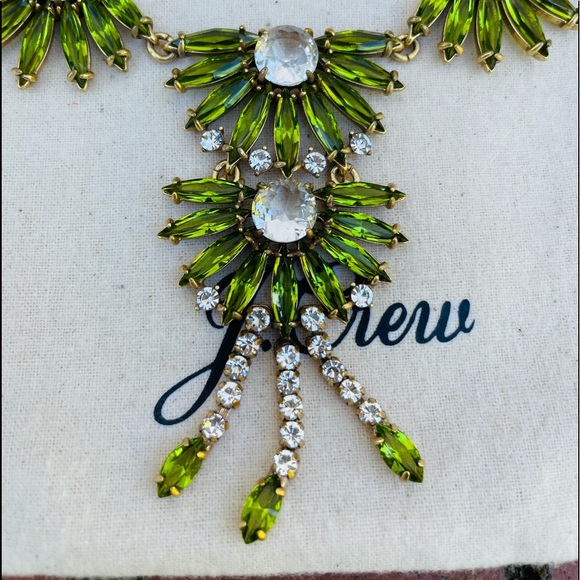 J.Crew Golden Moss Gem Fan Statement Necklace NWOT - Picture 8 of 11